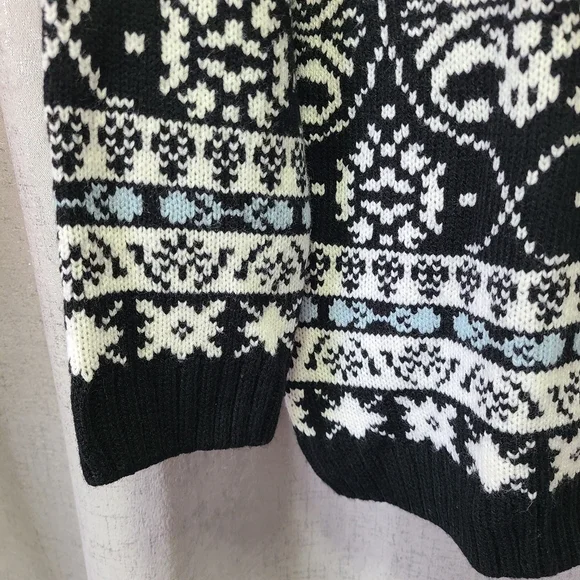 Vintage Black and White Knit Cardigan‎ - Picture 6 of 6